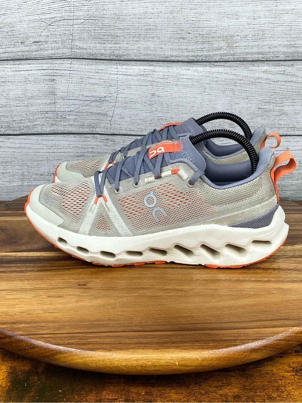 ON Running Cloudsurfer Trail Fossil Ivory Shoes Women’s Sneaker Size 8.5
